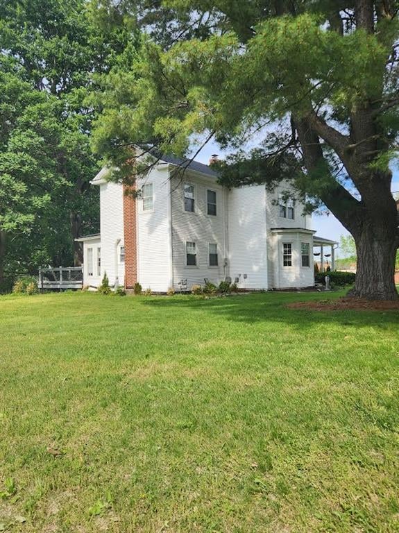 1900 65th St, Gladstone, MO 64118