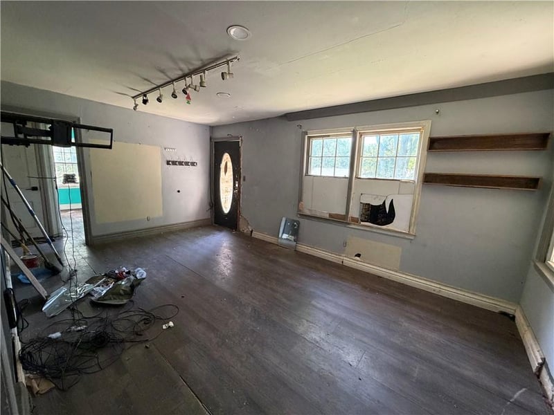 20 W Pocahontas Ln, Kansas City, MO 64114