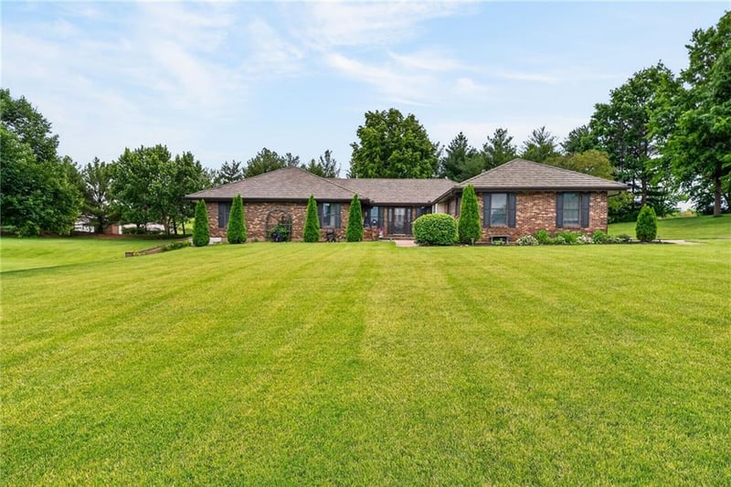 12885 NW 145th St, Platte City, MO 64079