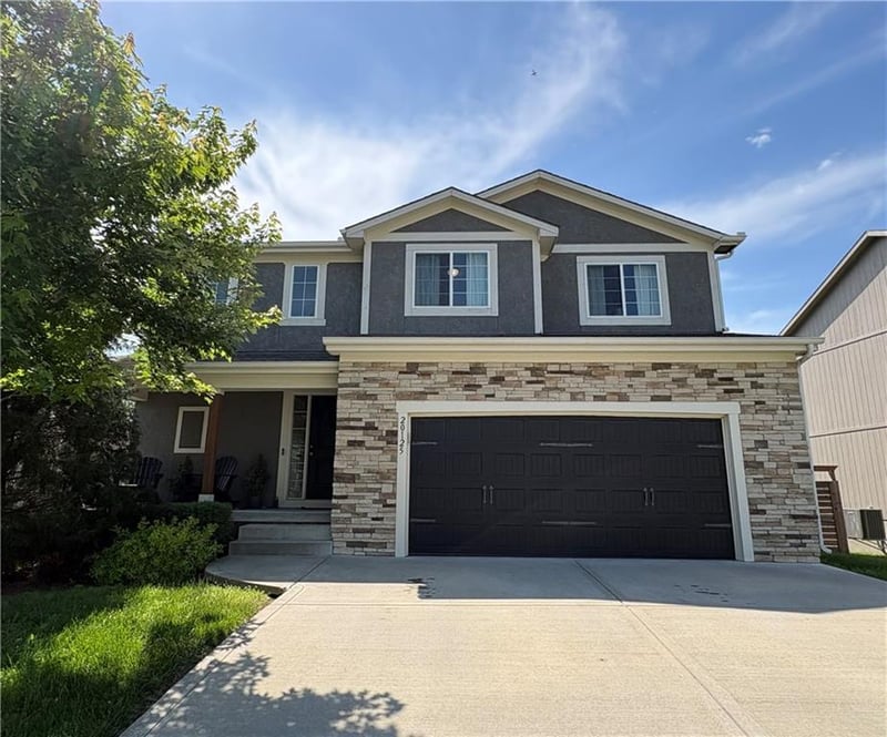 20125 24th Terrace Ct, Independence, MO 64057
