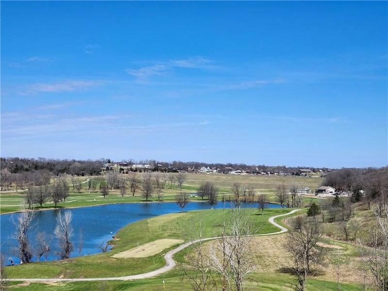 38 - 42 Indiana St, Linn Valley, KS 66040