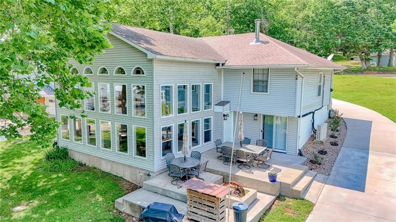 33096 Canopy Ln, Lincoln, MO 65338