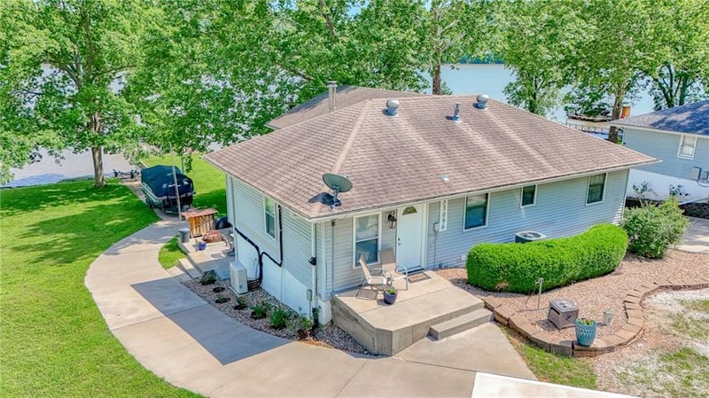 33096 Canopy Ln, Lincoln, MO 65338