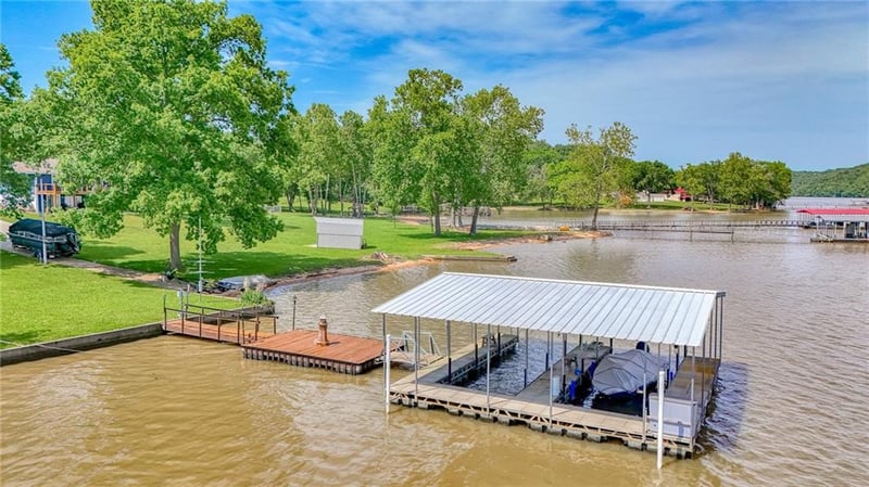 33096 Canopy Ln, Lincoln, MO 65338