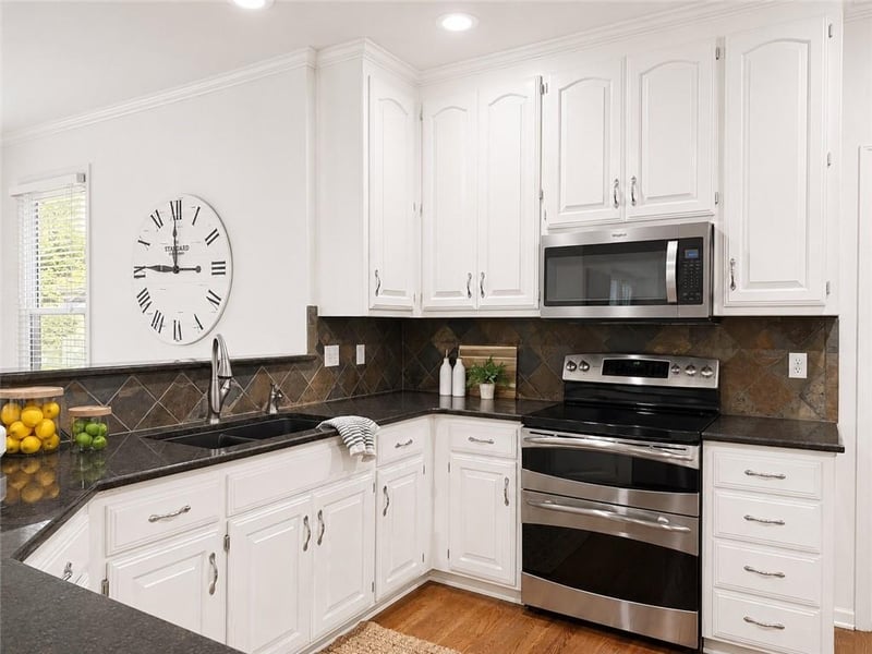 13902 W 71 Ter, Shawnee, KS 66216