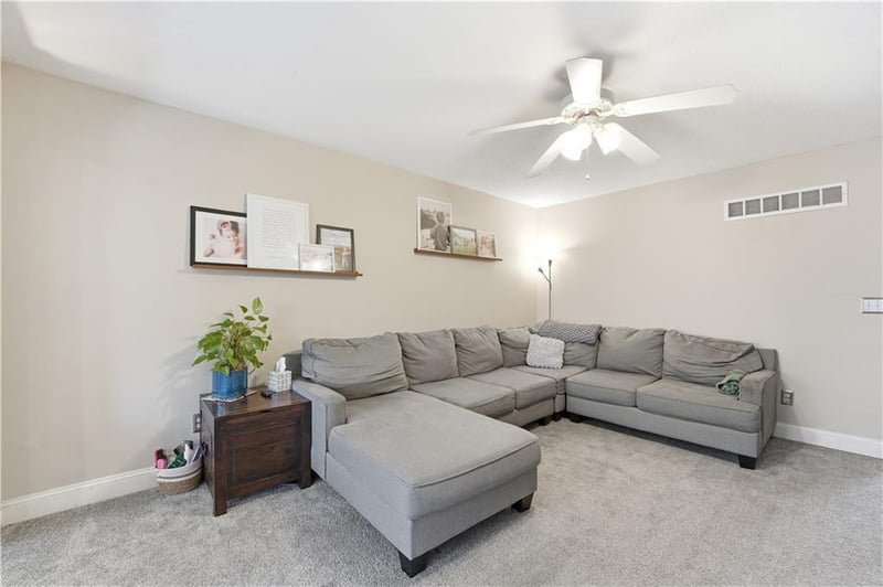 13021 Everett Ct, Kansas City, KS 66109