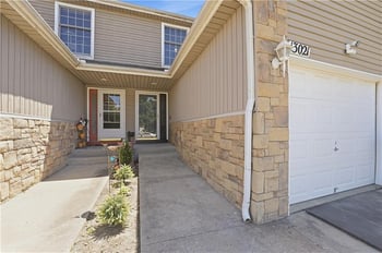 13021 Everett Ct, Kansas City, KS 66109