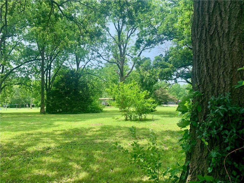 610 7th St, Pleasanton, KS 66075