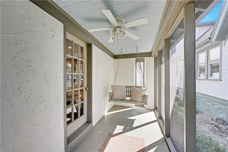 7305 Walnut St, Kansas City, MO 64114
