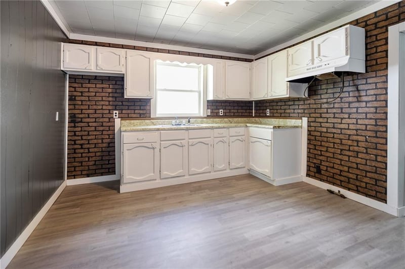 325 Lake St, Marceline, MO 63658