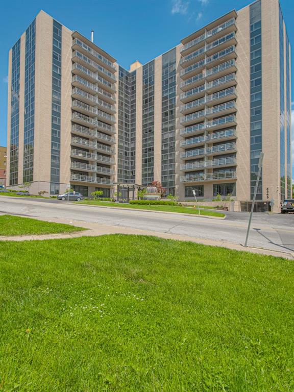 4545 Wornall Rd #208, Kansas City, MO 64111