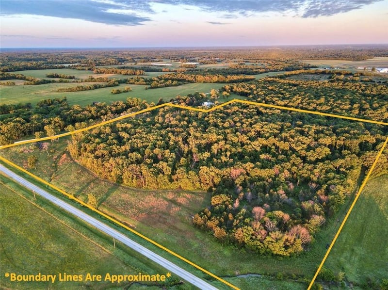 2100 Rd, Jerico Springs, MO 64756