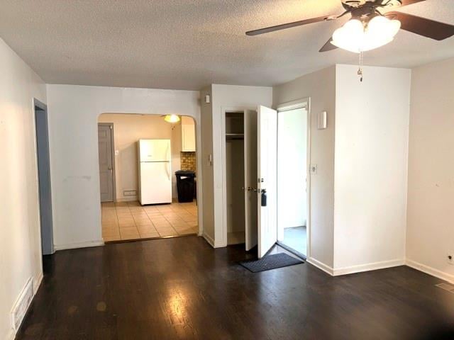 8444 Wayne St, Kansas City, MO 64131
