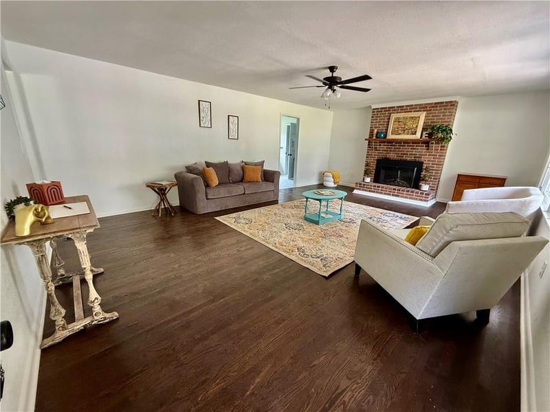 503 Hickory St, Richmond, MO 64085
