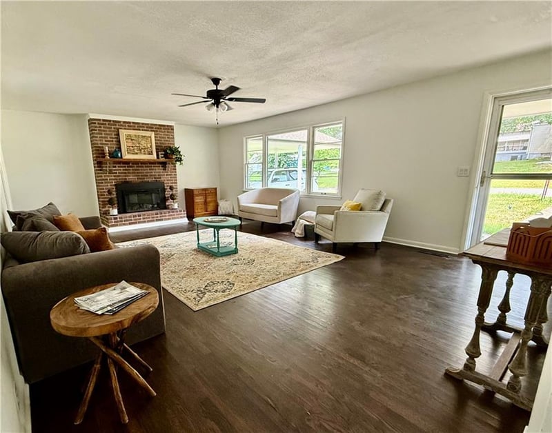 503 Hickory St, Richmond, MO 64085