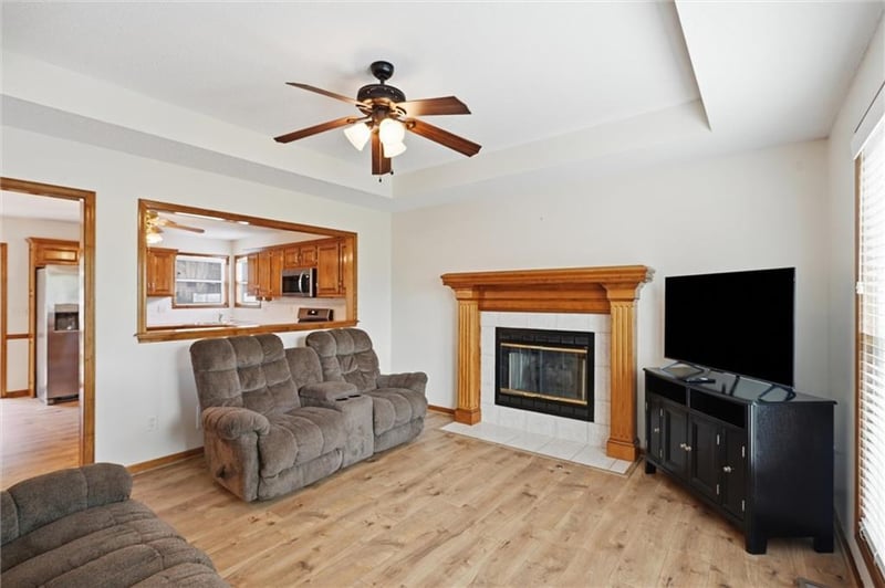 200 Highland Dr, Raymore, MO 64083