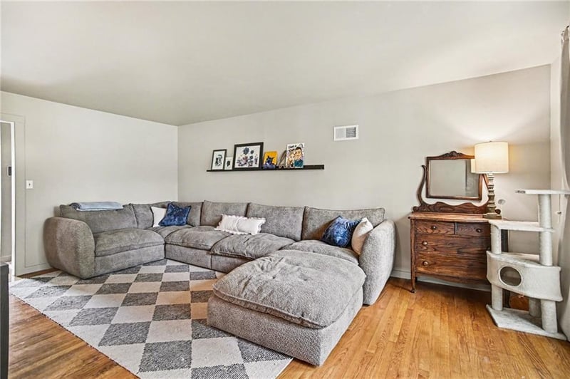 6213 109th Ter, Kansas City, MO 64134