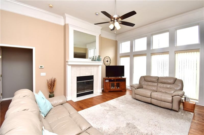 1 Timber Creek Dr, Platte City, MO 64079