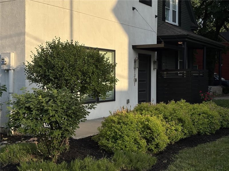 1301 41st St, Kansas City, MO 64110