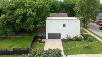1301 E 41st St, Kansas City, MO 64110