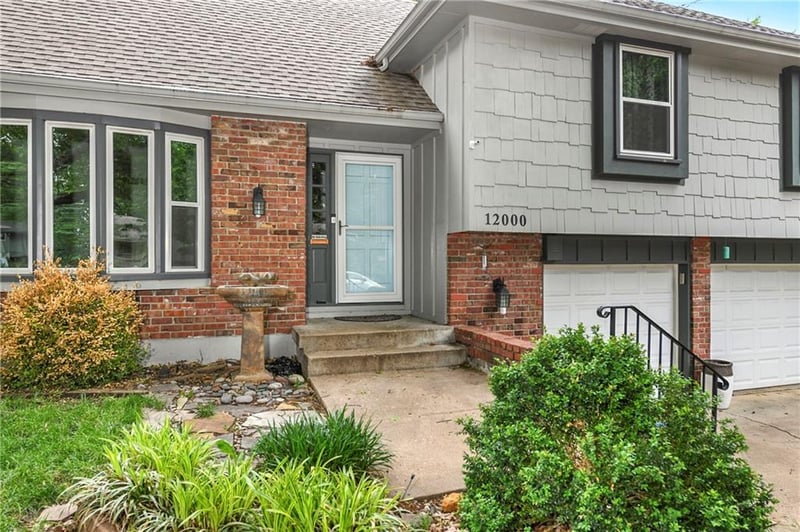 12000 62nd St, Kansas City, MO 64133