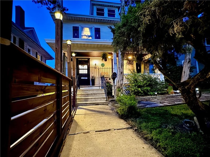 3807 Wyoming St, Kansas City, MO 64111