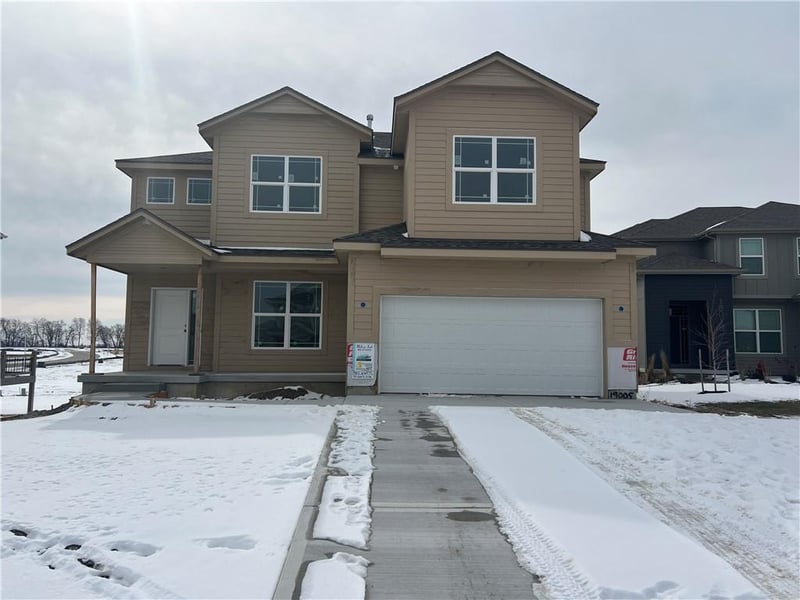 19005 169th Pl, Olathe, KS 66062