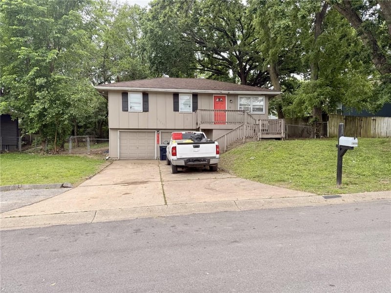 15201 E 48th Ter, Kansas City, MO 64136