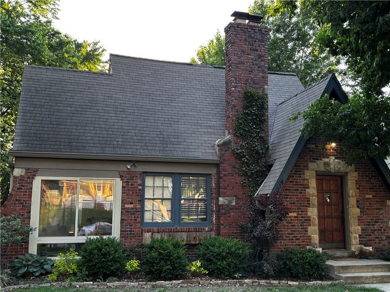 7214 Grand Ave, Kansas City, MO 64114