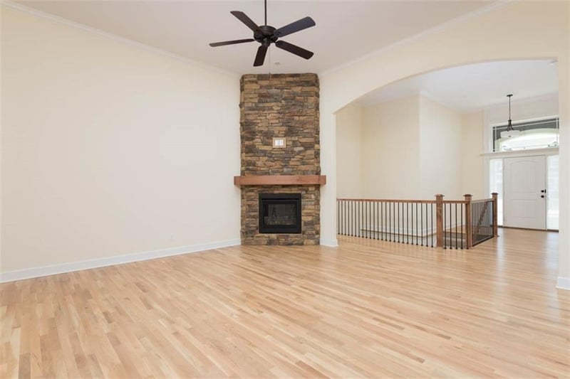 4906 NE 105th St, Kansas City, MO 64156