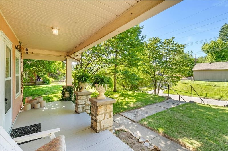 10508 Kentucky Ave, Sugar Creek, MO 64054