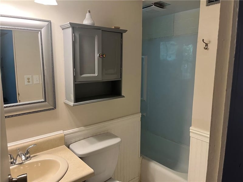 5703 N Euclid Ave, Kansas City, MO 64118