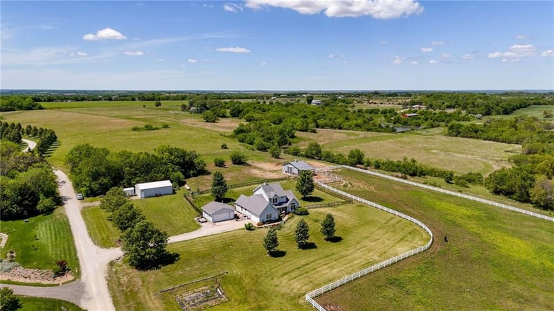 540 N 711 Rd, Lawrence, KS 66047