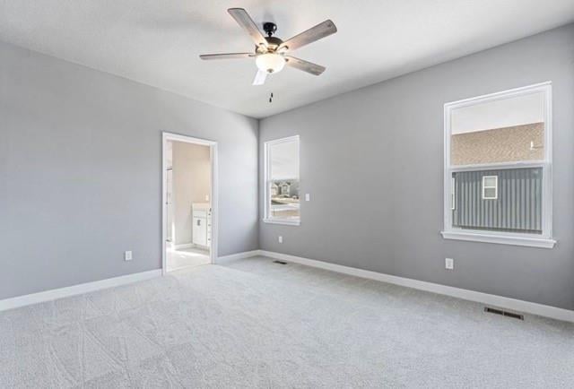 12423 Redwood St, Lee's Summit, MO 64086