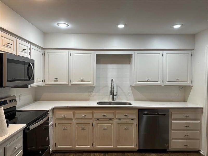 7223 Mission Rd #103, Prairie Village, KS 66208