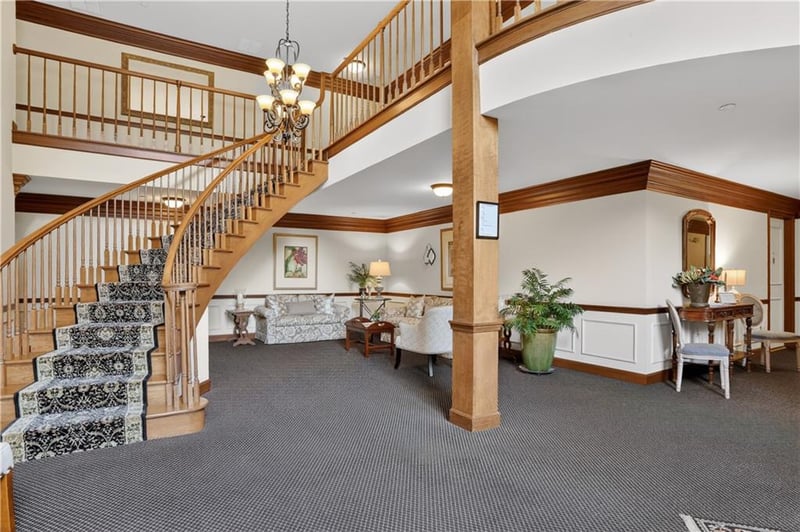 7223 Mission Rd #103, Prairie Village, KS 66208