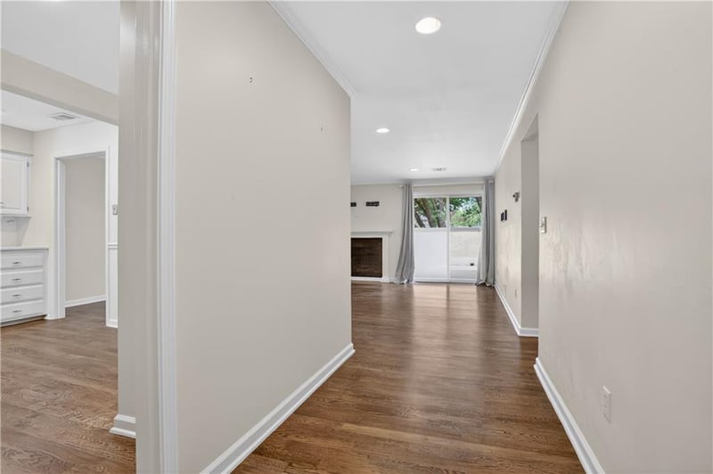 7223 Mission Rd #103, Prairie Village, KS 66208