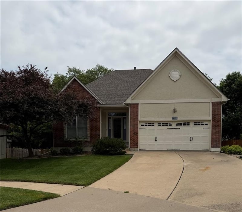 13239 Bluejacket St, Overland Park, KS 66213