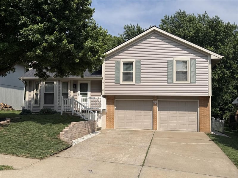 7113 Atkins Ave, Kansas City, MO 64152