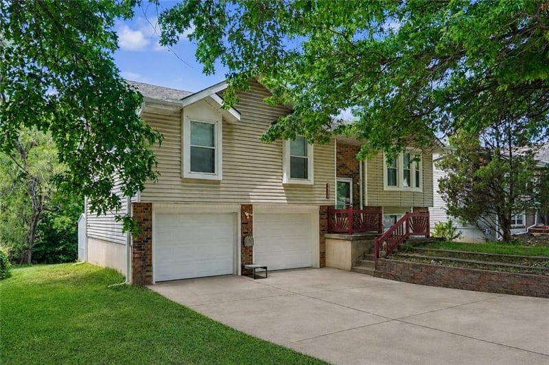 2940 S 42nd St, Kansas City, KS 66106