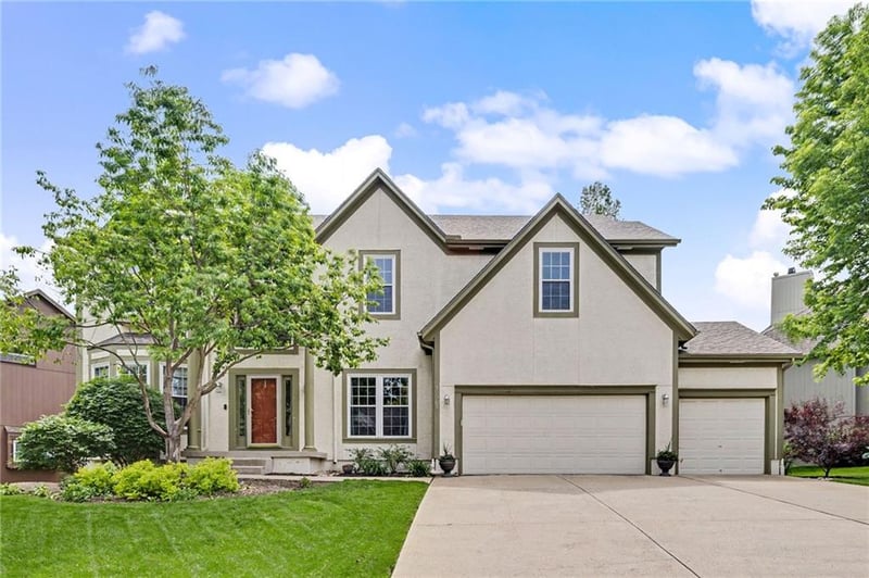 12905 142nd St, Overland Park, KS 66221