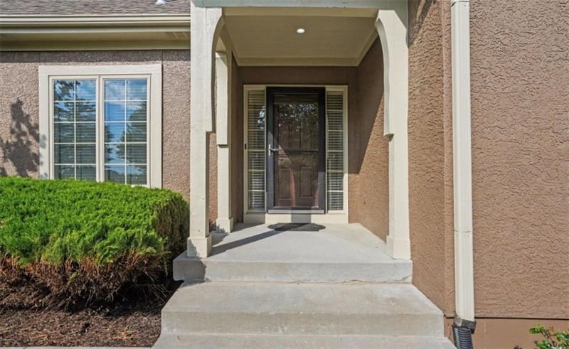 21459 116th St, Olathe, KS 66061