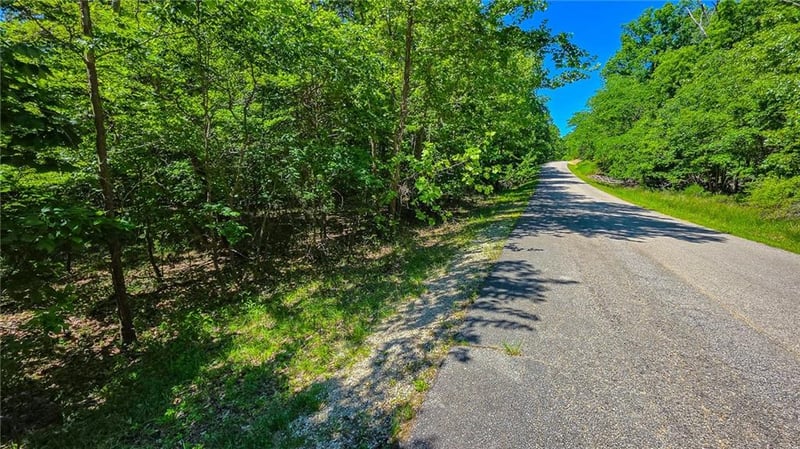 Spring Creek Dr, Sunrise Beach, MO 65079