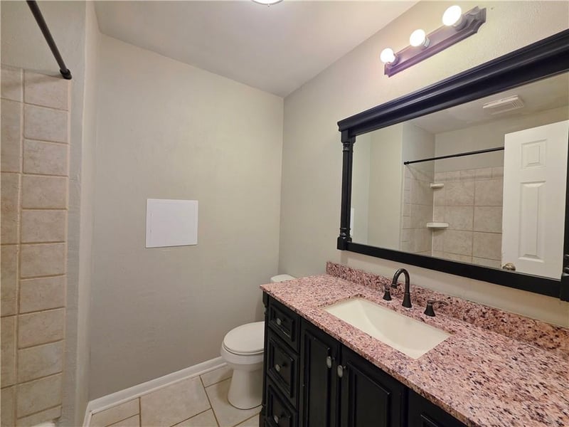 10120 66th Ter, Shawnee, KS 66203