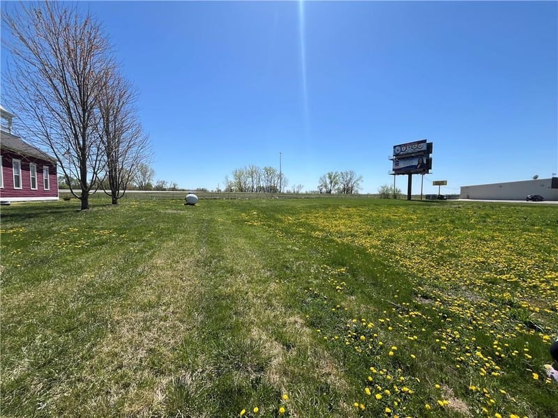 210 Roseport Rd, Elwood, KS 66024