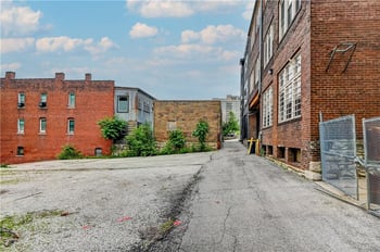 404 Admiral Blvd, Kansas City, MO 64106