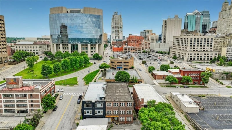 404 Admiral Blvd, Kansas City, MO 64106