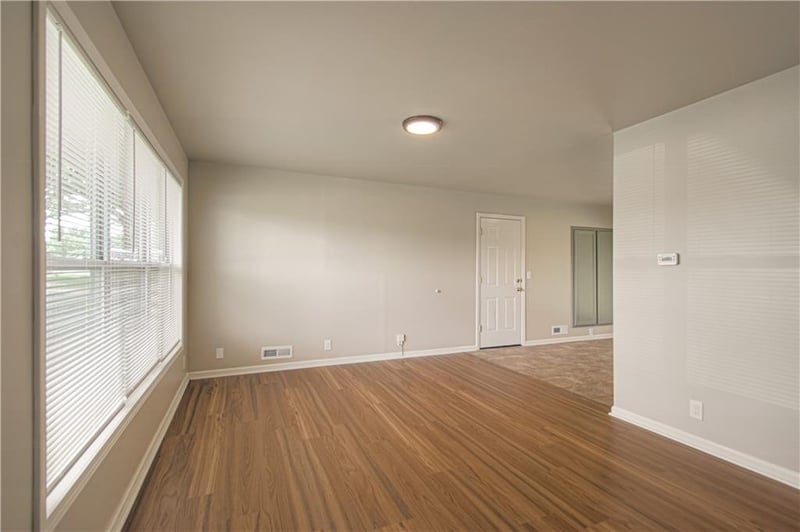 11004 Blue Ridge Blvd, Kansas City, MO 64134