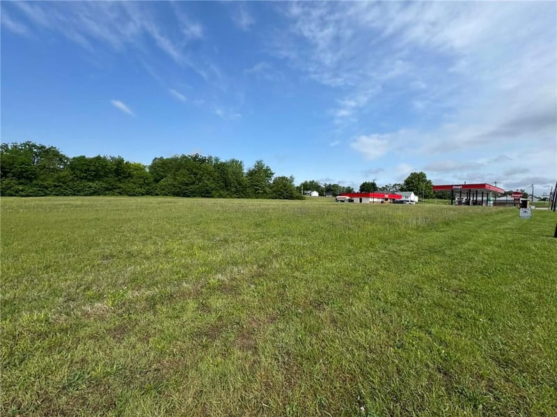 N Main St, Maryville, MO 64468