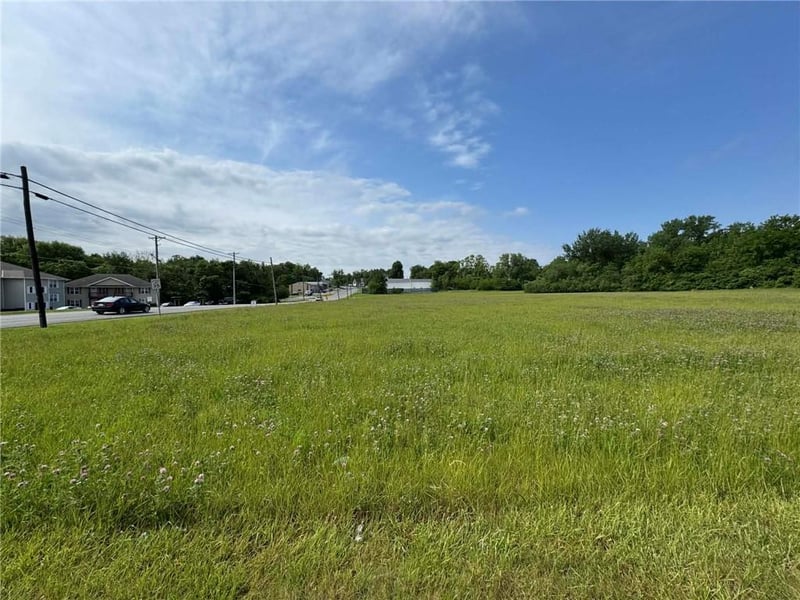 N Main St, Maryville, MO 64468